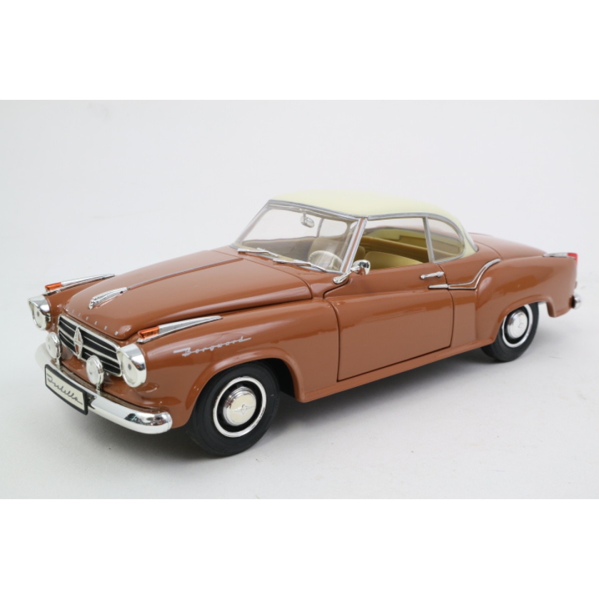 Borgward | Isabella | Coupe | Revell | 08983 | 1:18 | Bram